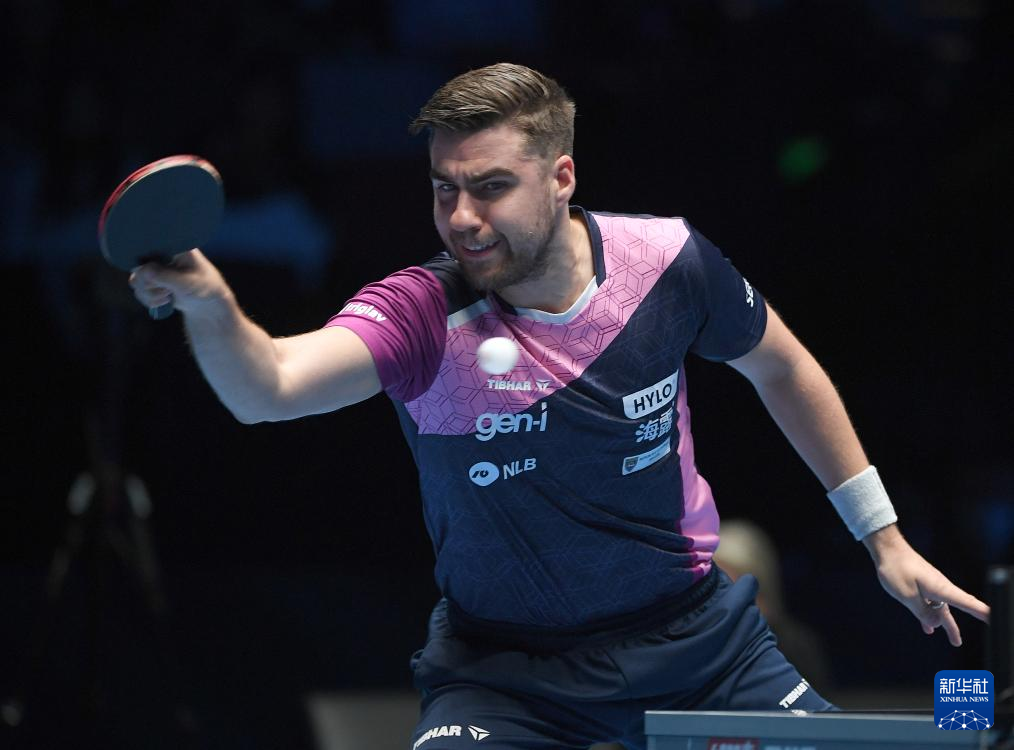 来发展的坚 来发展的坚