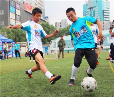 亚历山大借 亚历山大借