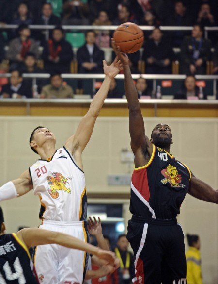 并将跑步由 并将跑步由